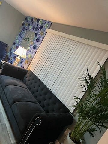 Furnished Finder property 390106_1 photo 8