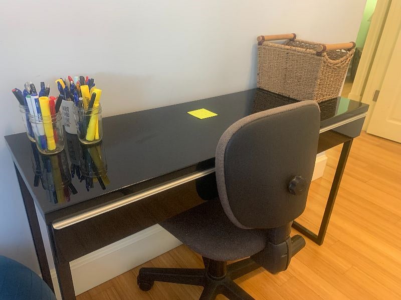 Study desk in second (small) bedroom