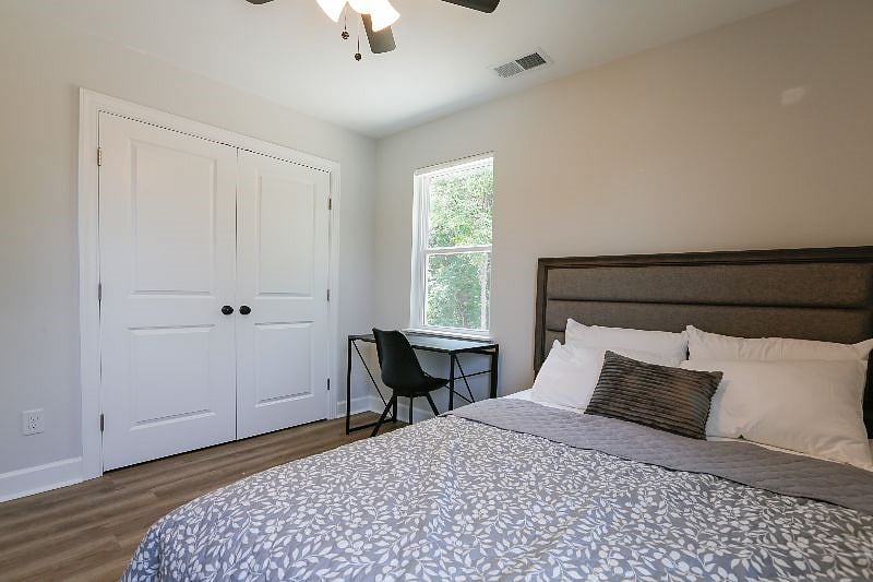 Furnished Finder property 390137_1 photo 13