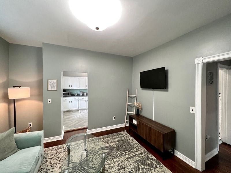 Furnished Finder property 390186_1 photo 3