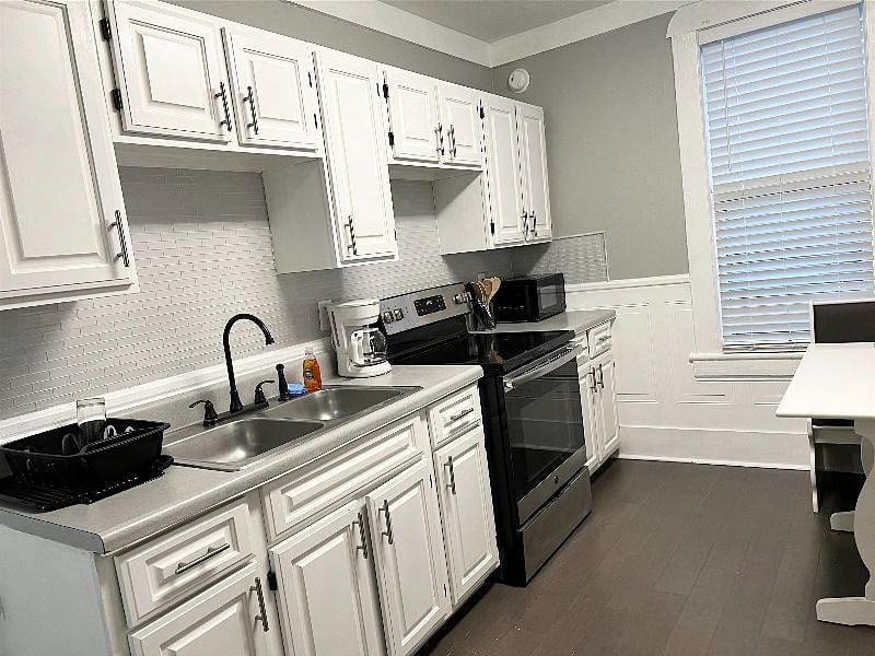 Furnished Finder property 390186_2 photo 7