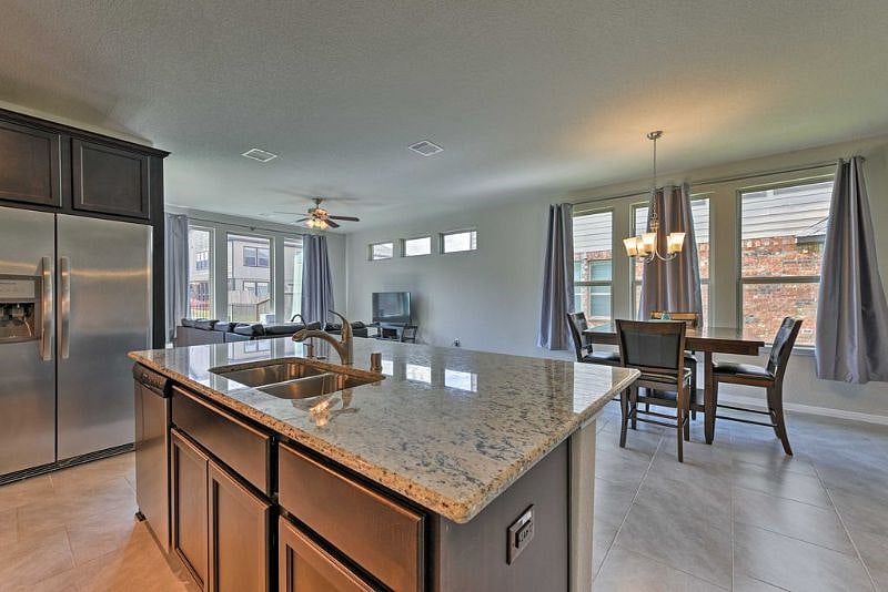 Furnished Finder property 390188_1 photo 5