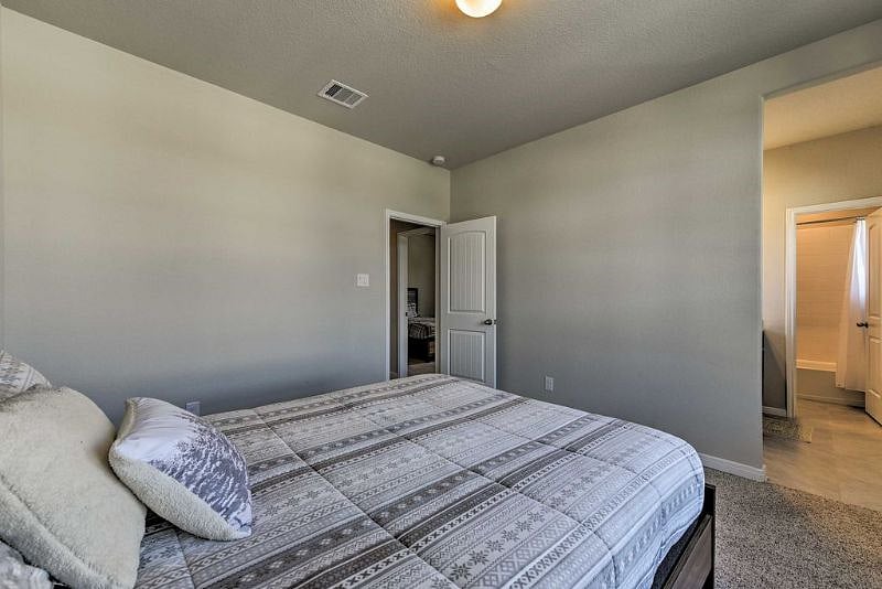 Furnished Finder property 390188_1 photo 12
