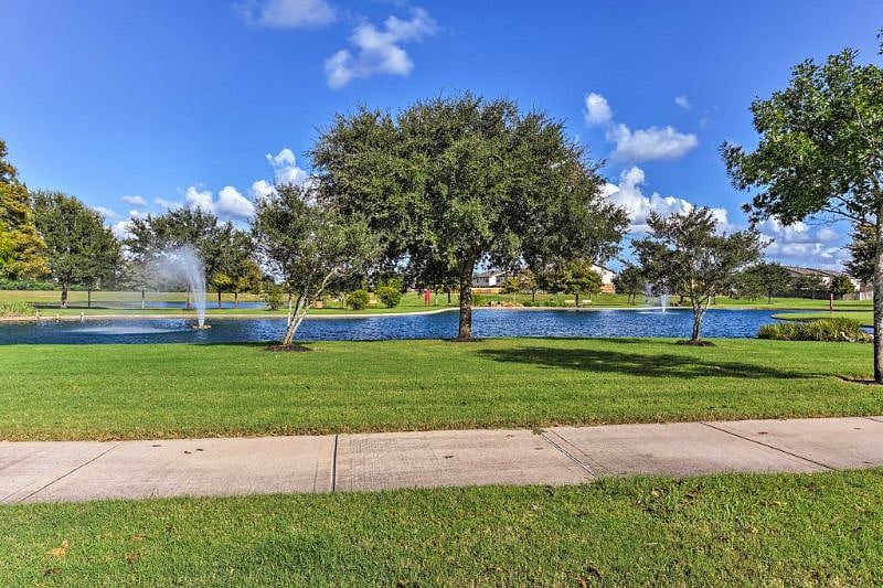 Furnished Finder property 390188_1 photo 14