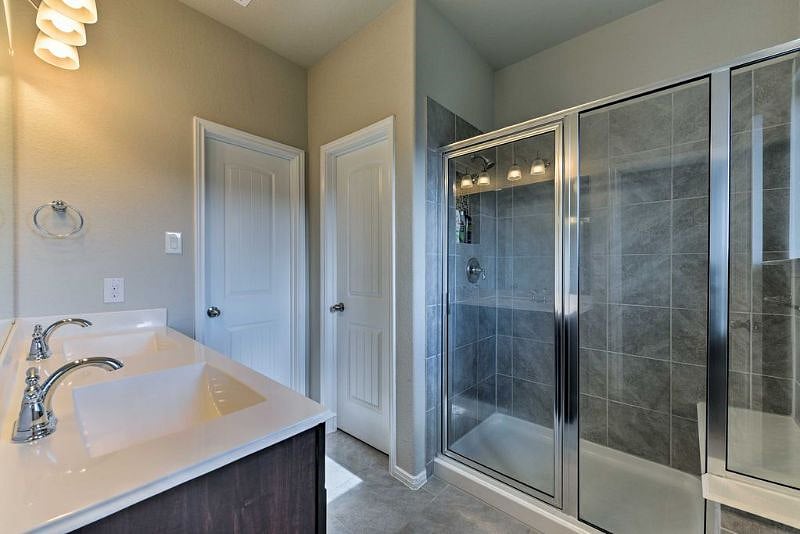 Furnished Finder property 390188_1 photo 21