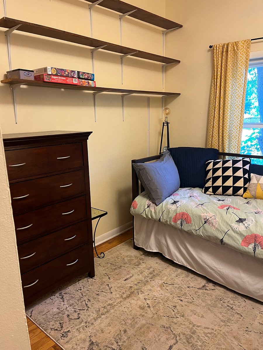Furnished Finder property 390206_1 photo 12