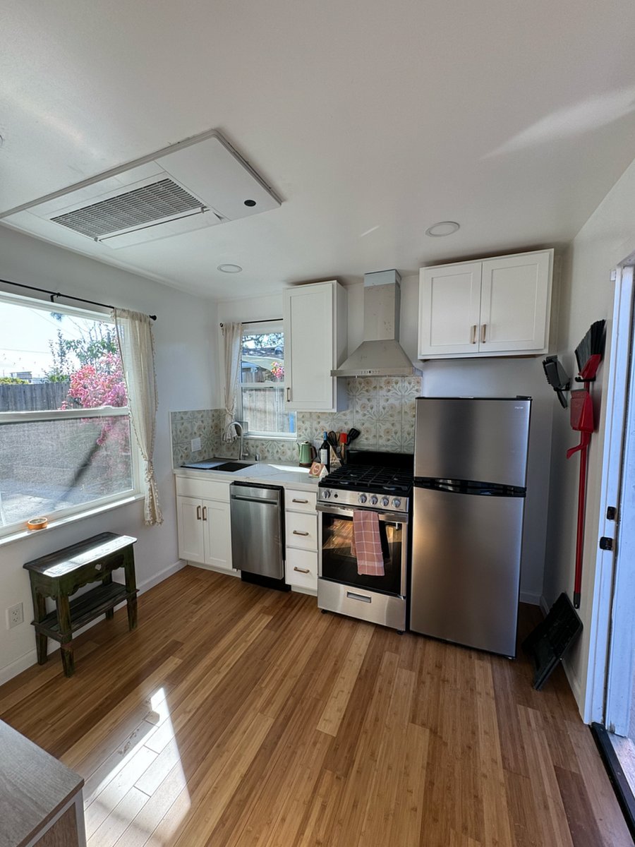 Furnished Finder property 390250_1 photo 4