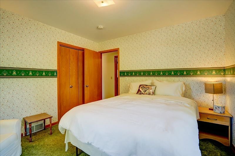 Furnished Finder property 390252_1 photo 3
