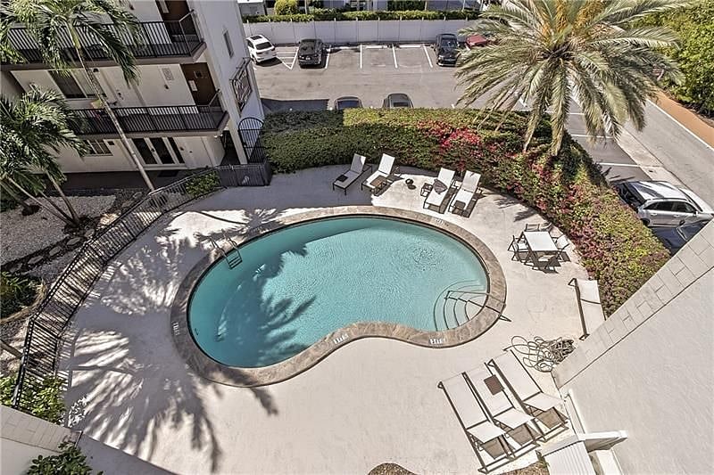 Complex Pool
