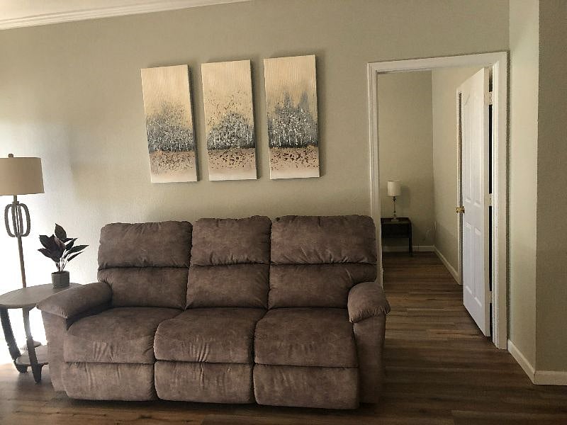 Furnished Finder property 390377_1 photo 7
