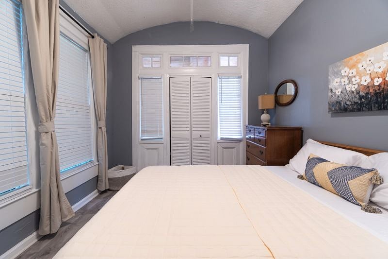 Furnished Finder property 390431_1 photo 9