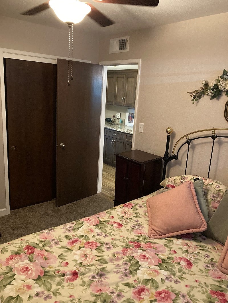Furnished Finder property 390487_1 photo 6