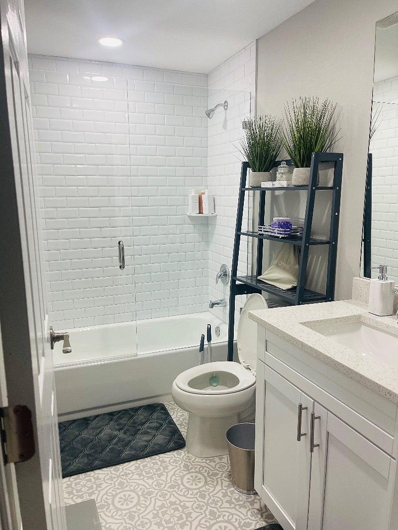 Full bathroom with tub