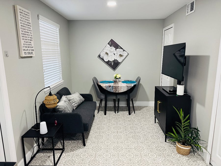 Casita living/dining room