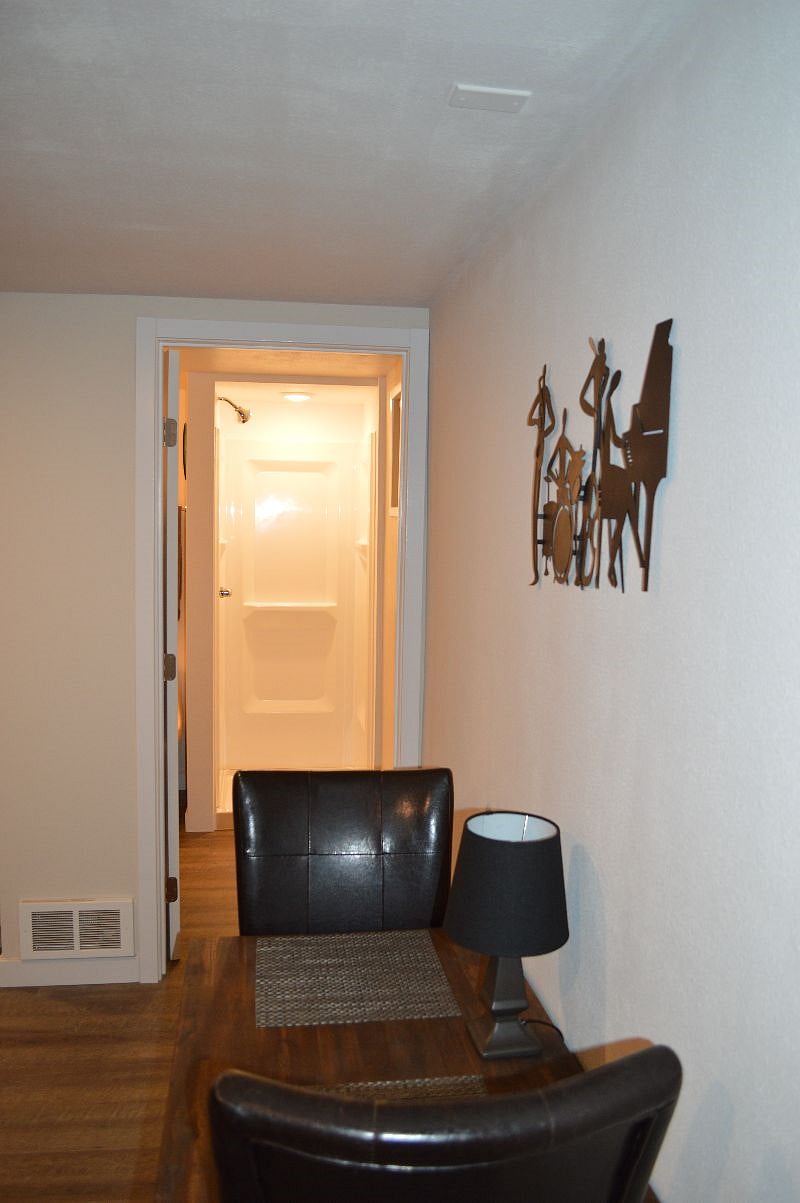 Entry to bathroom & shower