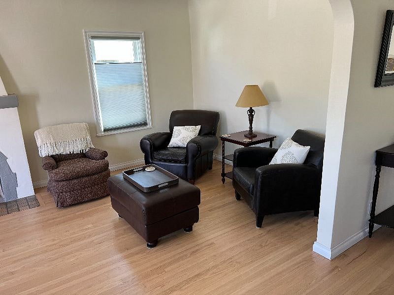 Furnished Finder property 390738_1 photo 9