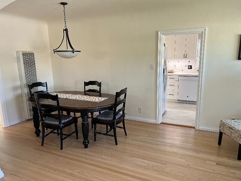 Furnished Finder property 390738_1 photo 10