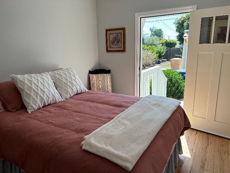 Furnished Finder property 390738_1 photo 13