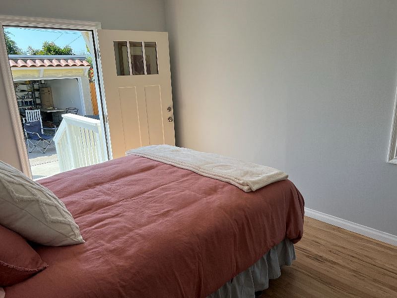 Furnished Finder property 390738_1 photo 16