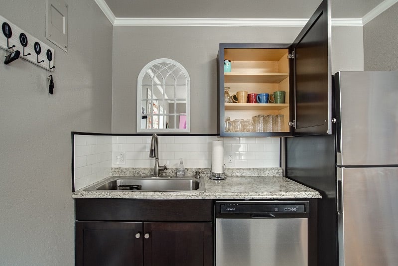 Furnished Finder property 390750_1 photo 12