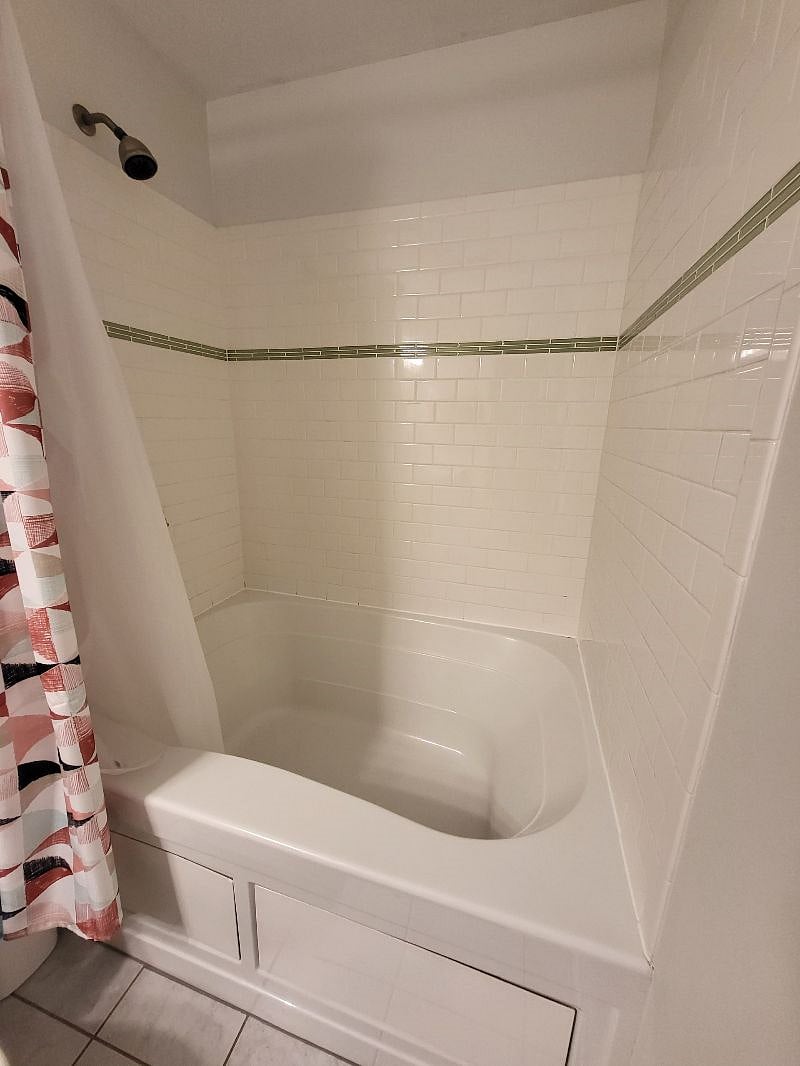 Furnished Finder property 390772_1 photo 11