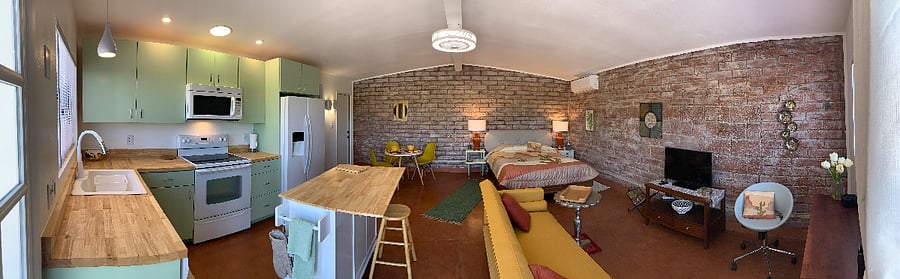 Hilltop Haven Studio Guesthouse