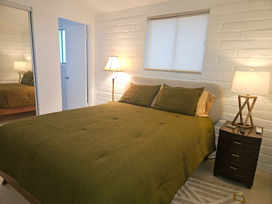 Hilltop Haven Main House Primary Bdrm