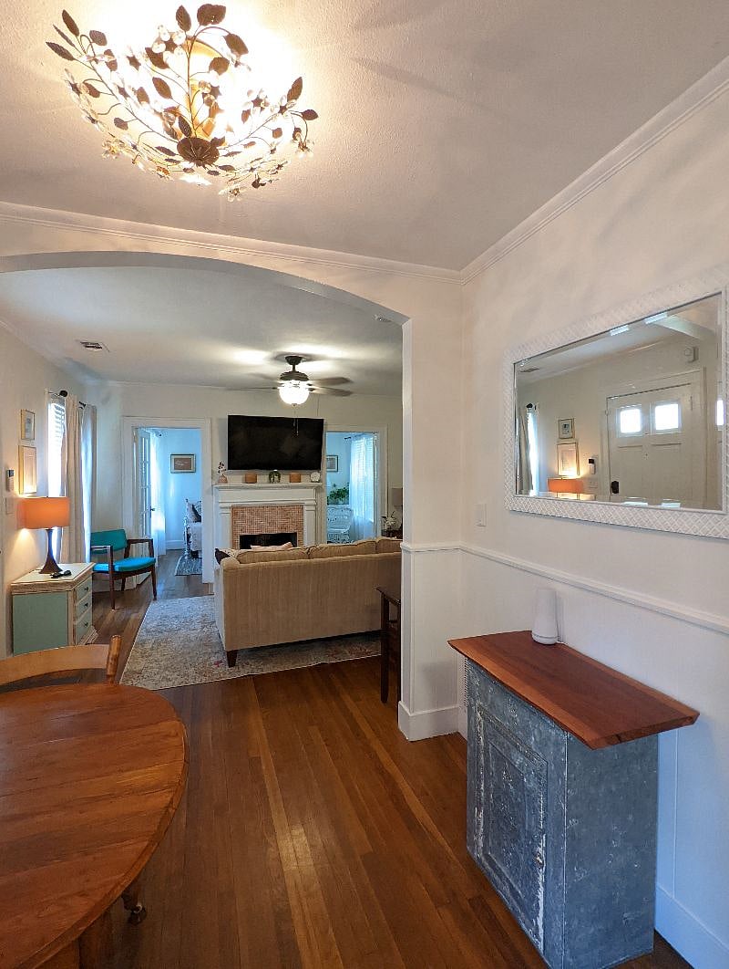 Furnished Finder property 390805_1 photo 17