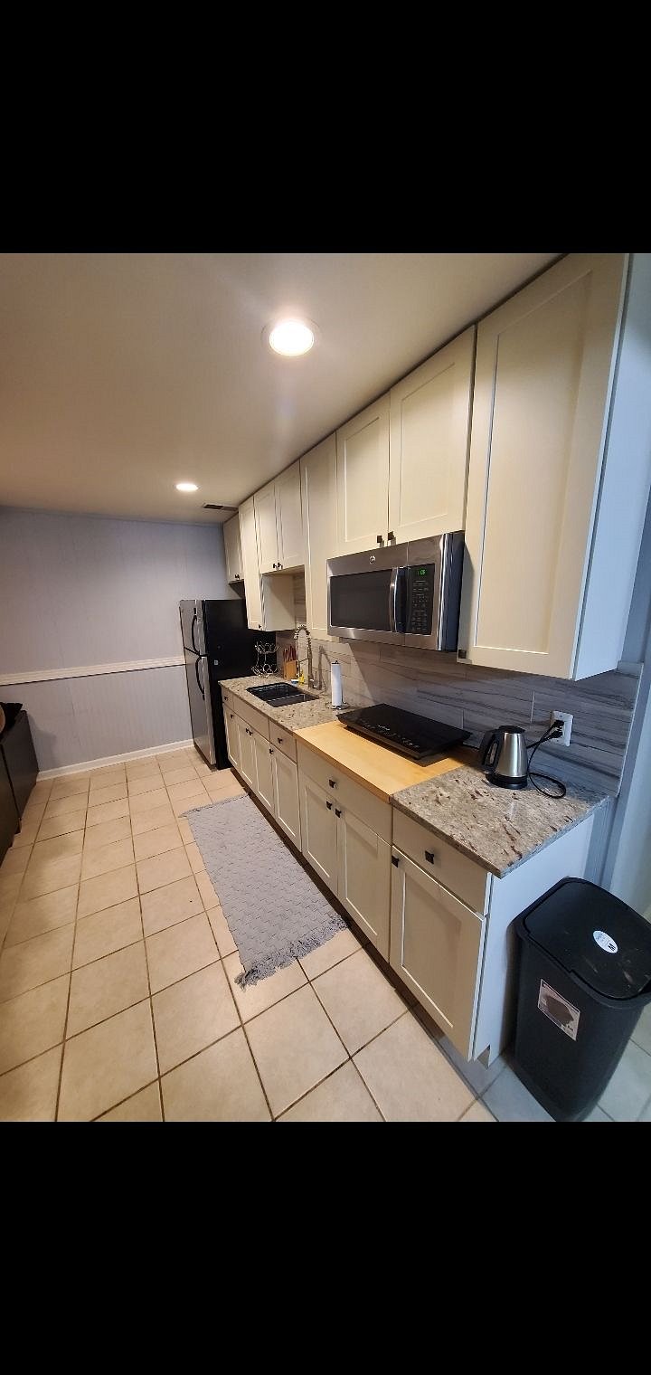 Furnished Finder property 390841_1 photo 10