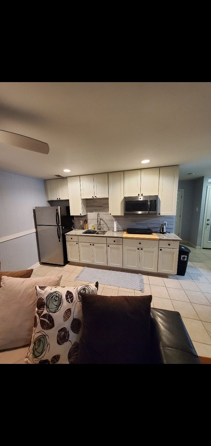 Furnished Finder property 390841_1 photo 9