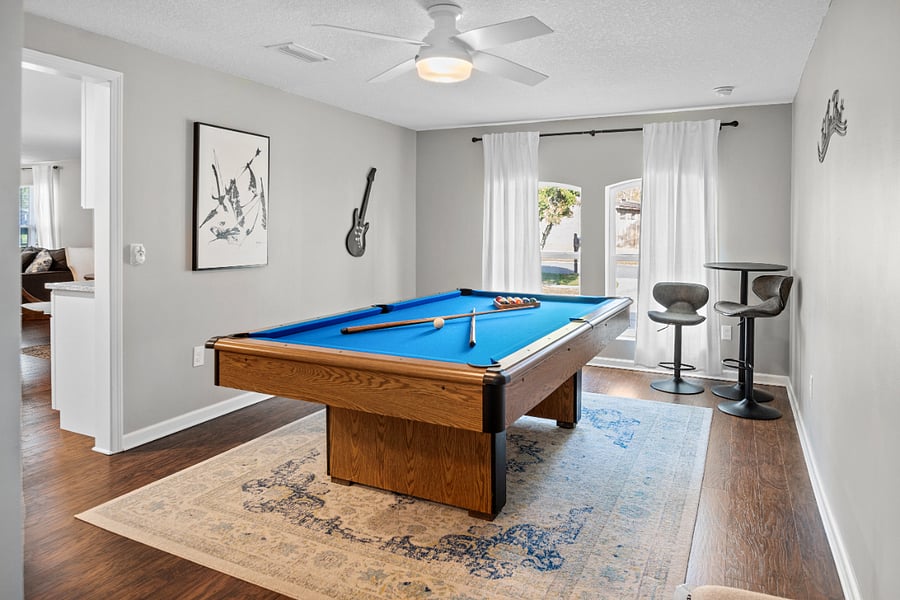 Pool Room | Entertainment