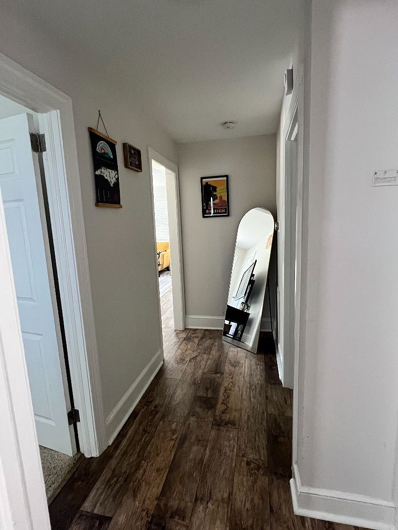 Hallway with standing mirror (2023)