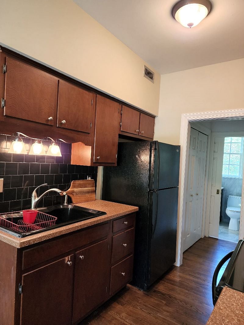 Furnished Finder property 390927_1 photo 6