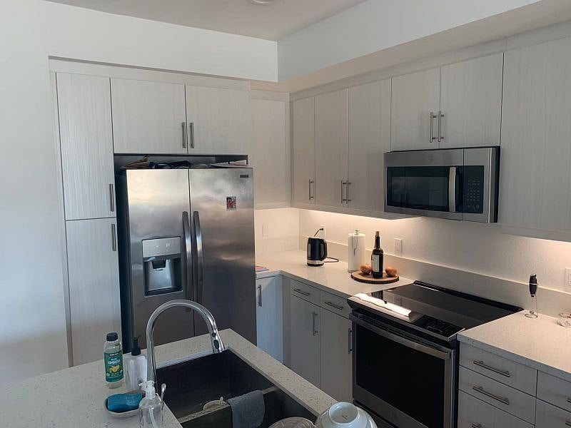 Furnished Finder property 390937_2 photo 6
