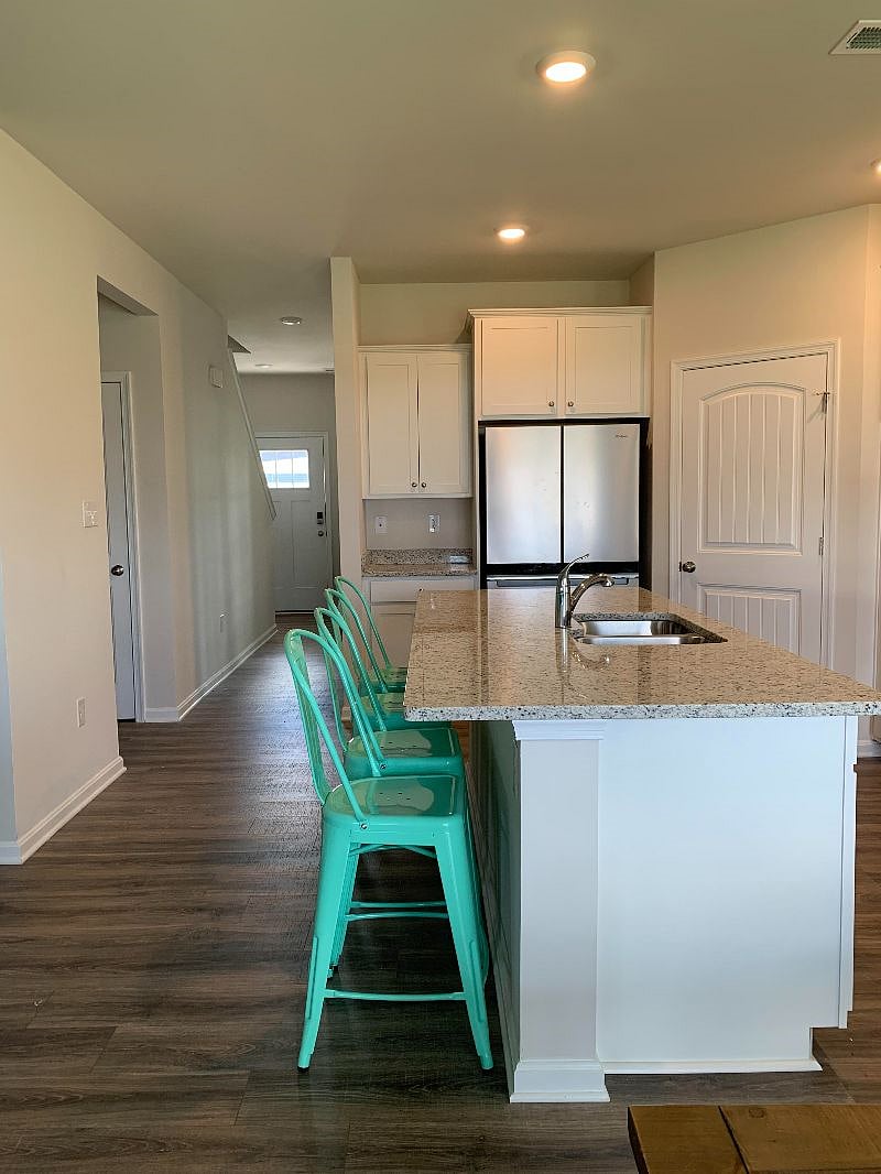 Furnished Finder property 390967_1 photo 4