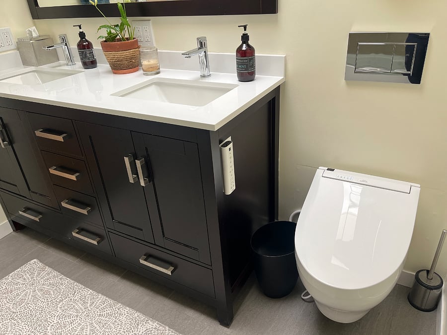 Upstairs bathroom 