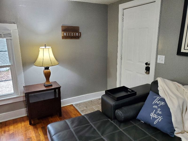 Furnished Finder property 391000_1 photo 3