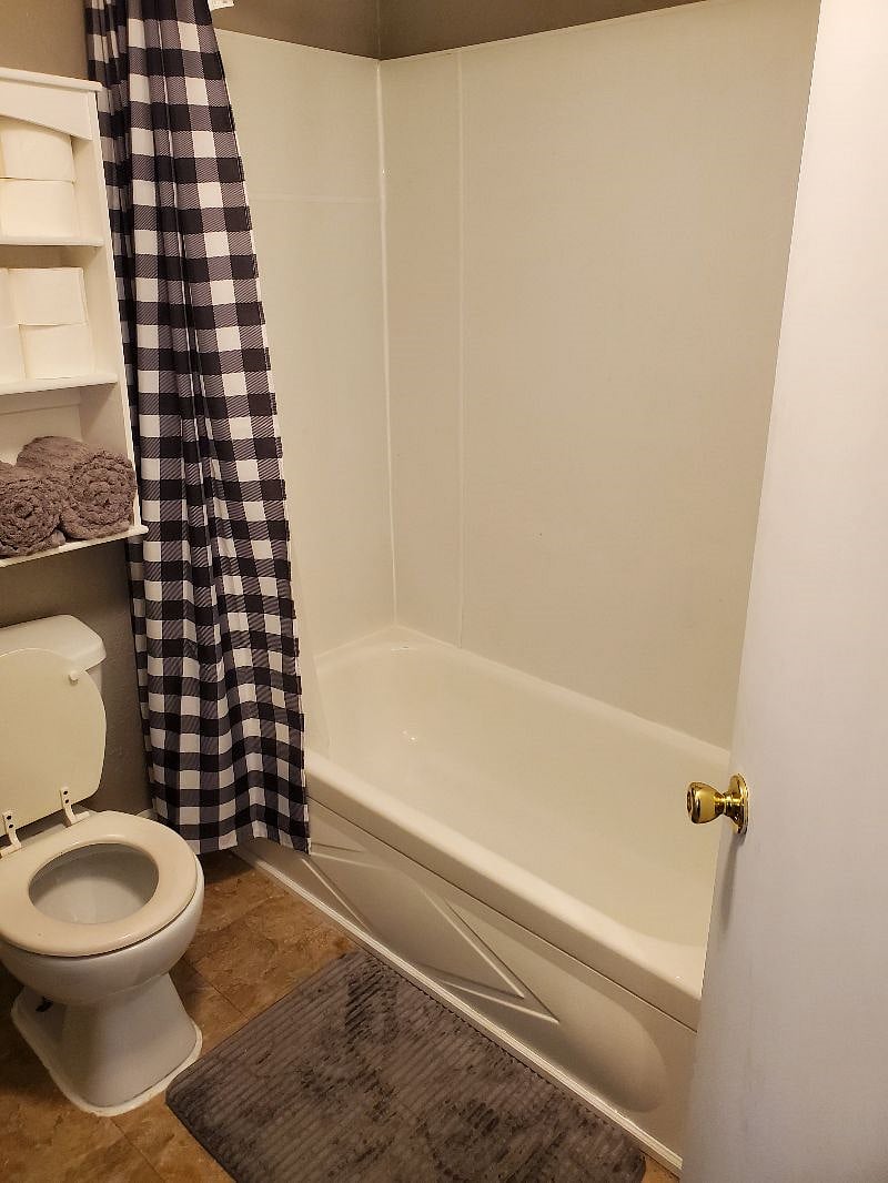 Furnished Finder property 391000_1 photo 8