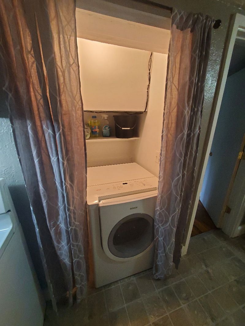 Furnished Finder property 391000_1 photo 9