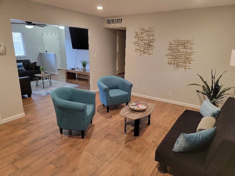 Furnished Finder property 391027_1 photo 12