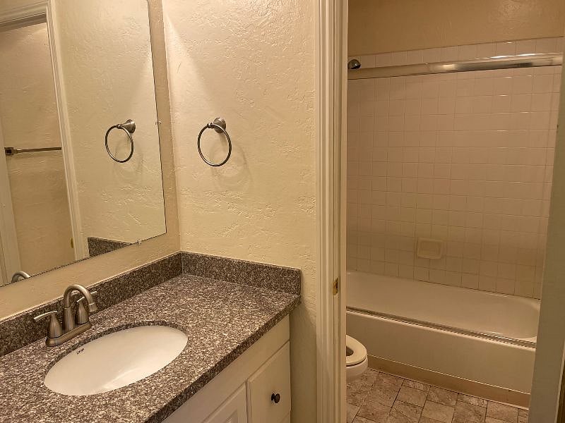 Furnished Finder property 391126_1 photo 6