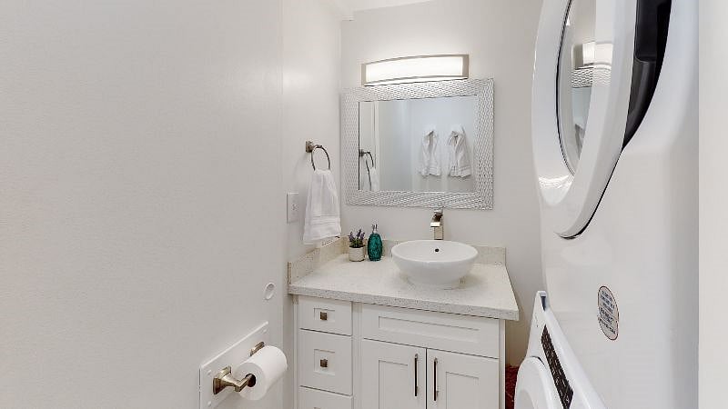 Furnished Finder property 391139_1 photo 9