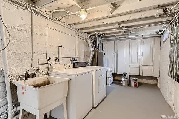 Private washer/dryer