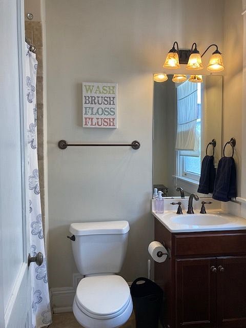 Bathroom 2 has full shower/tub.