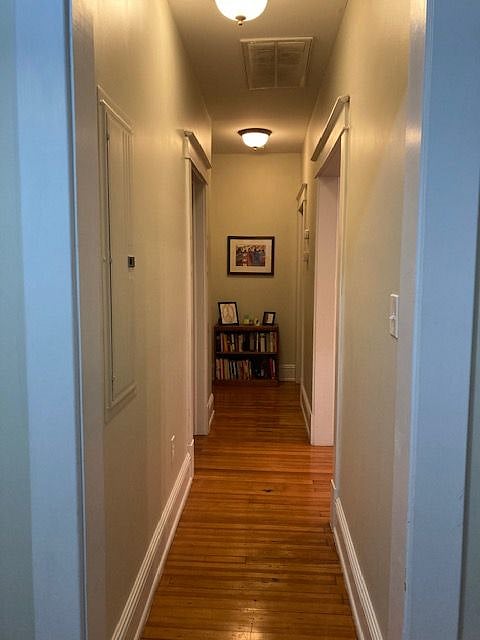 Hallway towards bedrooms.