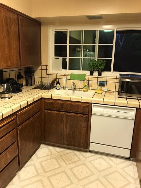 Furnished Finder property 391223_1 photo 7