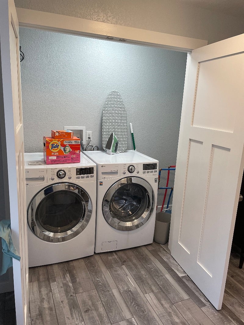 Commercial laundry facility in-house.