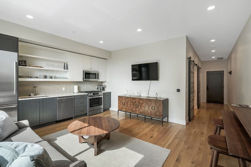 Furnished Finder property 391398_1 photo 10