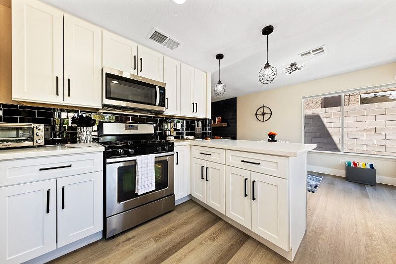 Furnished Finder property 391429_1 photo 5