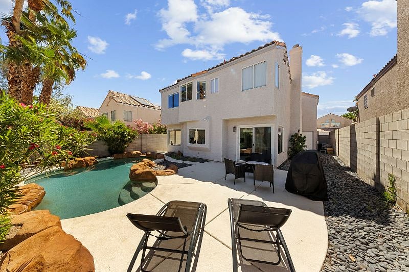 Furnished Finder property 391429_1 photo 15